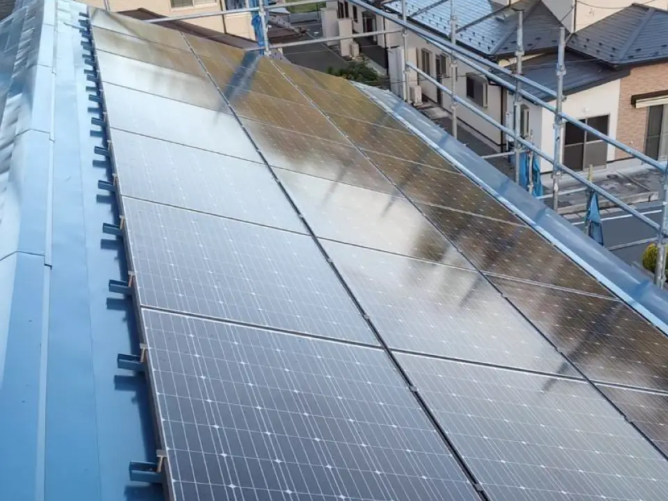 復旧後の太陽光パネル付き屋根